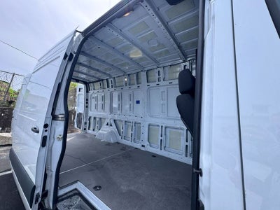 2025 Mercedes-Benz Sprinter 2500 High Roof 4-Cyl Diesel