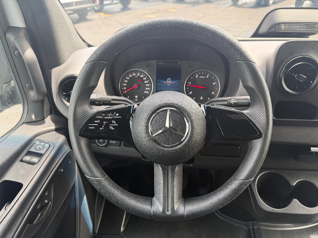 2025 Mercedes-Benz Sprinter 2500 High Roof 4-Cyl Diesel