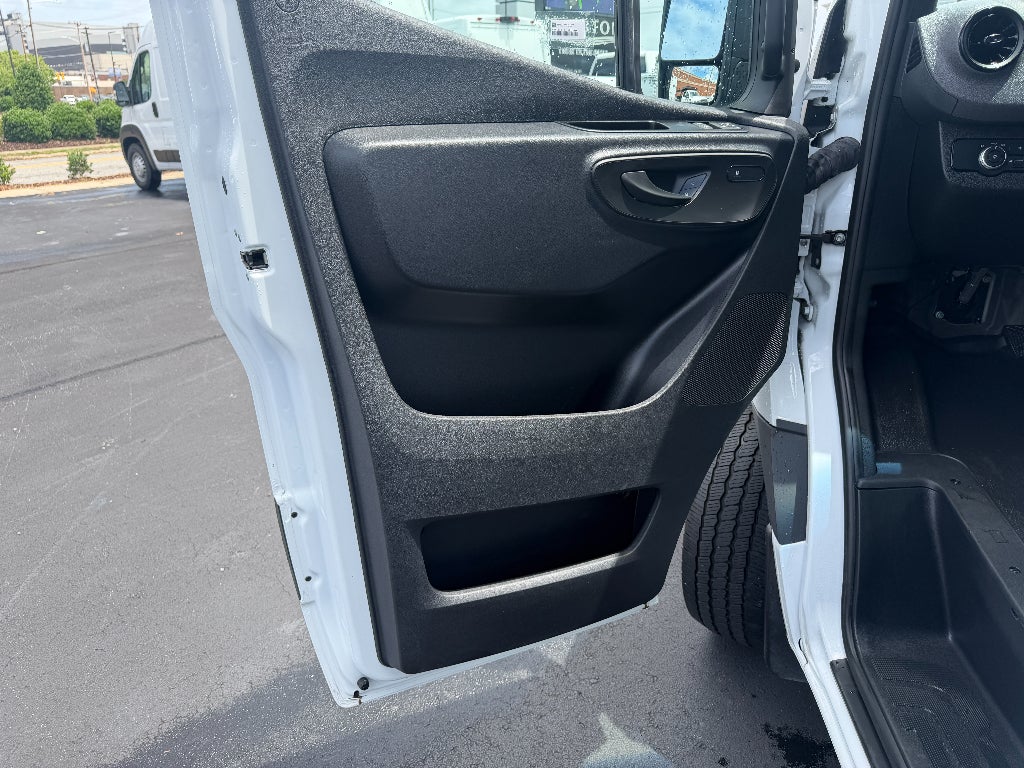 2025 Mercedes-Benz Sprinter 2500 High Roof 4-Cyl Diesel