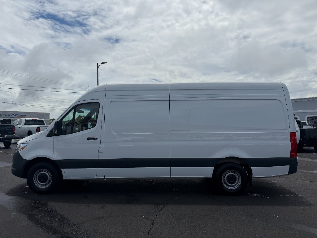 2025 Mercedes-Benz Sprinter 2500 High Roof 4-Cyl Diesel