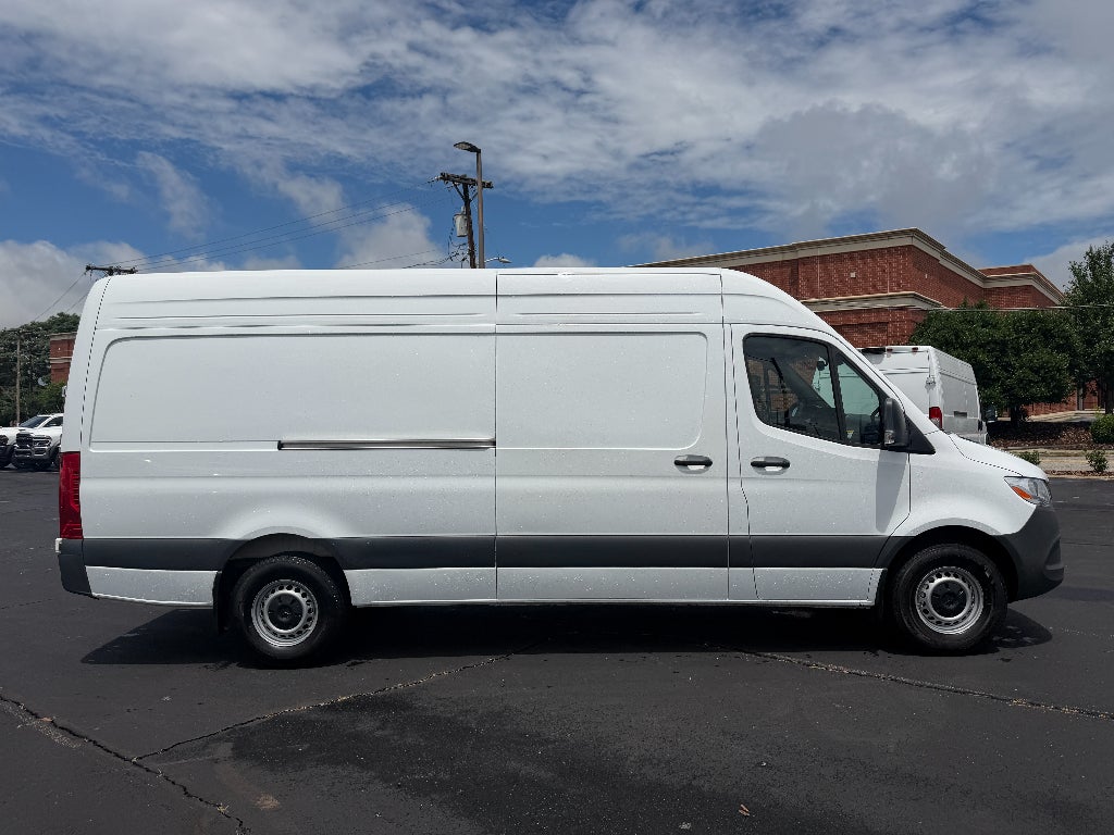 2025 Mercedes-Benz Sprinter 2500 High Roof 4-Cyl Diesel