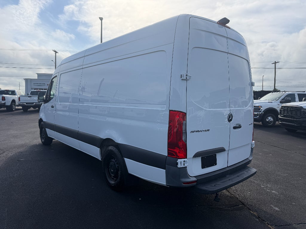 2023 Mercedes-Benz Sprinter 2500 High Roof 4-Cyl Diesel HO