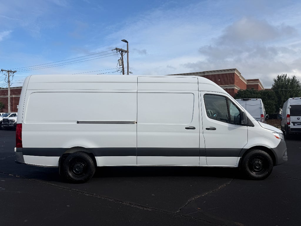 2023 Mercedes-Benz Sprinter 2500 High Roof 4-Cyl Diesel HO