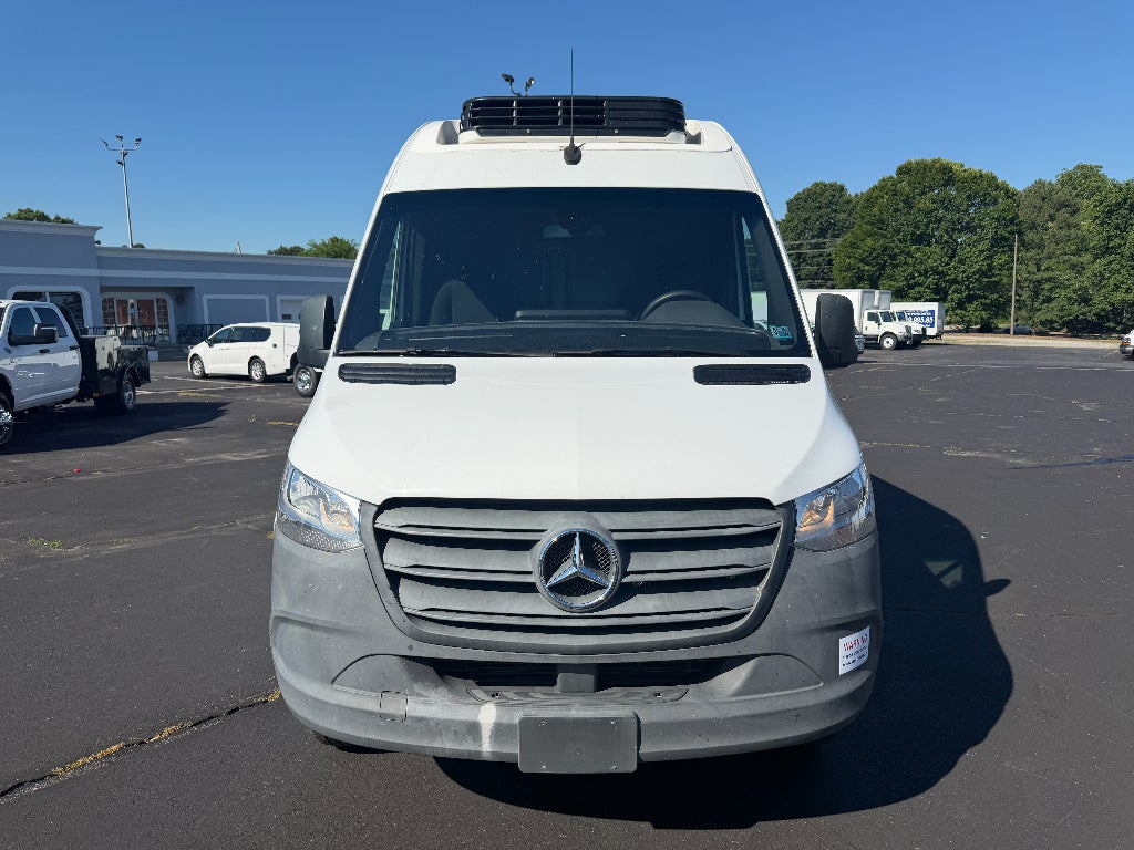 2022 Mercedes-Benz Sprinter 3500 Standard Roof I4