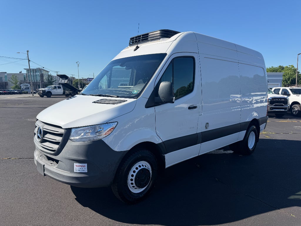 2022 Mercedes-Benz Sprinter 3500 Standard Roof I4