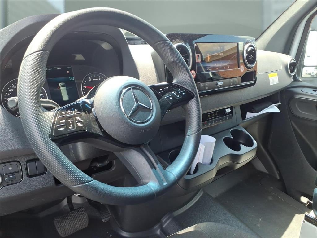 2025 Mercedes-Benz Sprinter 2500 Standard Roof 4-Cyl Diesel