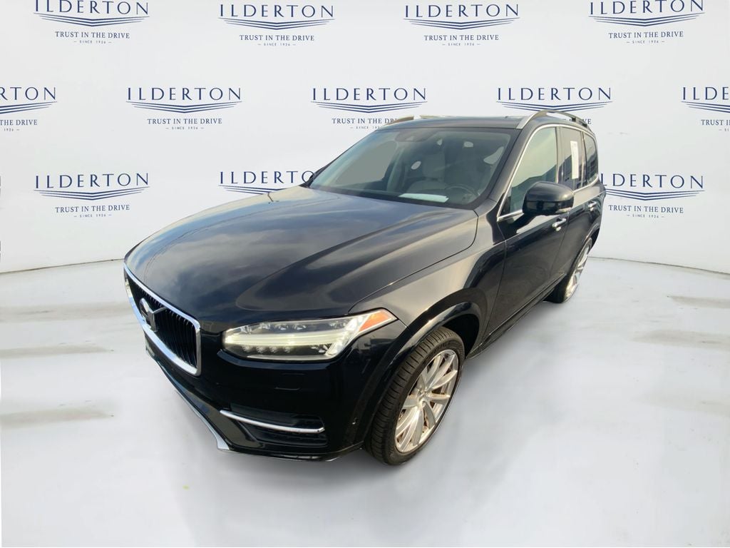 2016 Volvo XC90 T6 Momentum
