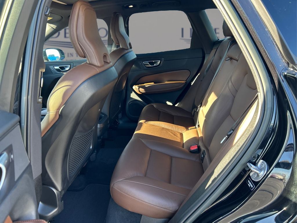 2023 Volvo XC60 B5 Plus Bright Theme